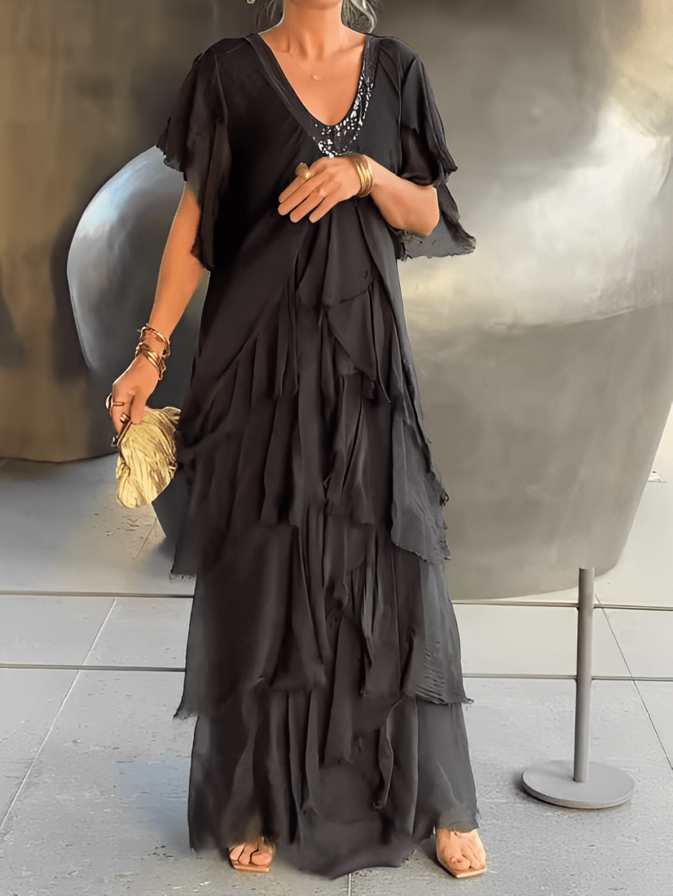 Selviana – Elegant V - Neck Maxi Dress - E - moda