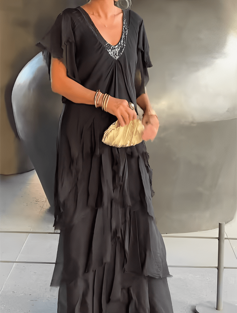 Selviana – Elegant V - Neck Maxi Dress - E - moda