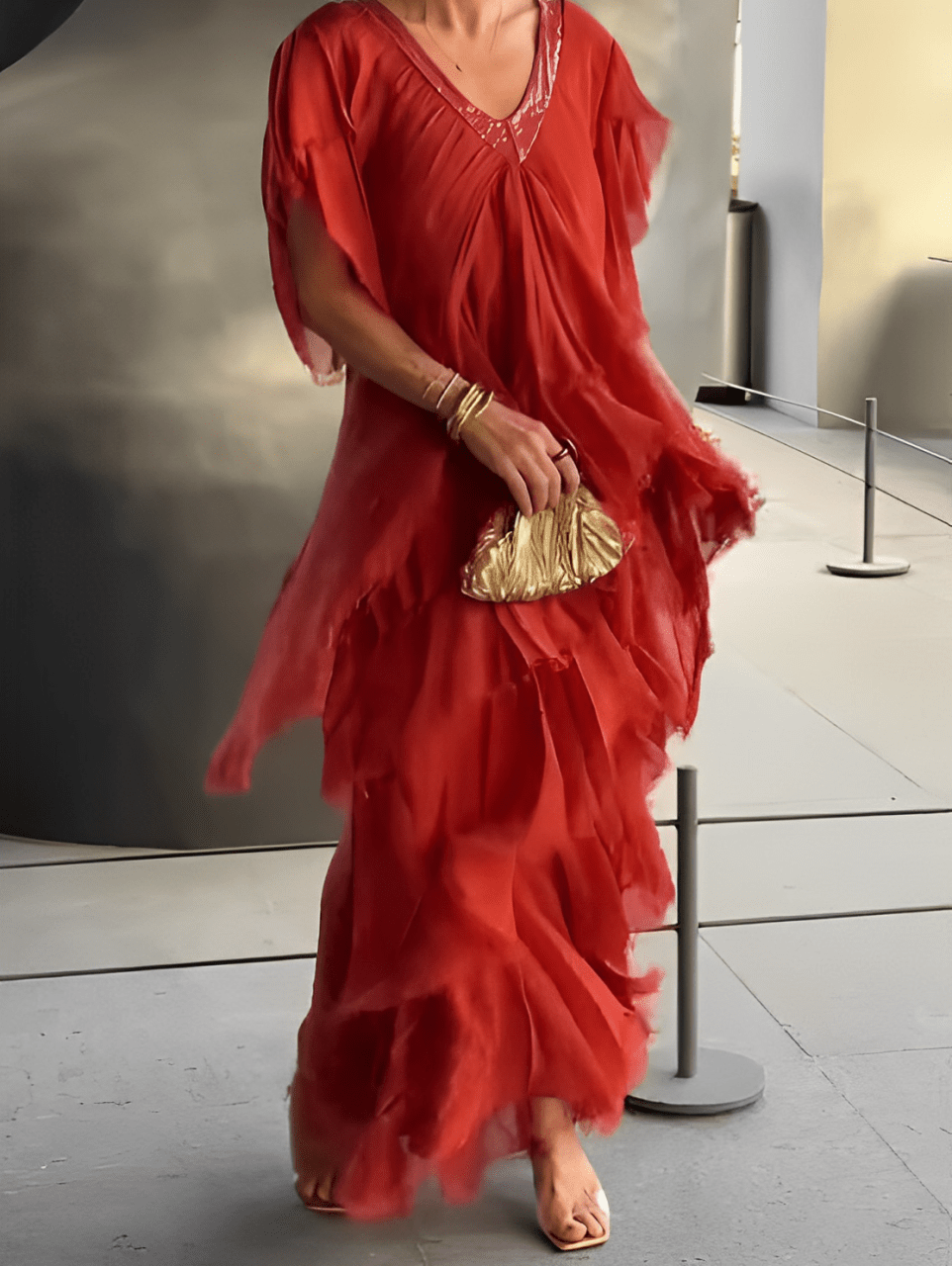 Selviana – Elegant V - Neck Maxi Dress - E - moda