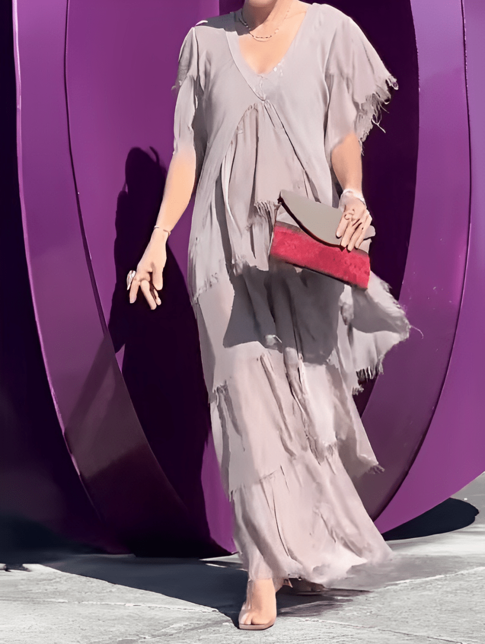 Selviana – Elegant V - Neck Maxi Dress - E - moda