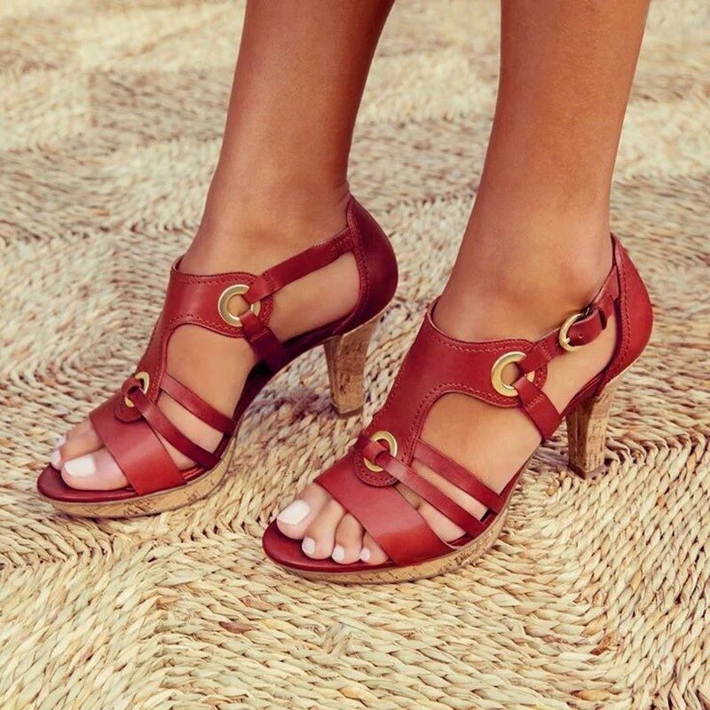 Sovia | Elegance without compromising on comfort - E - moda